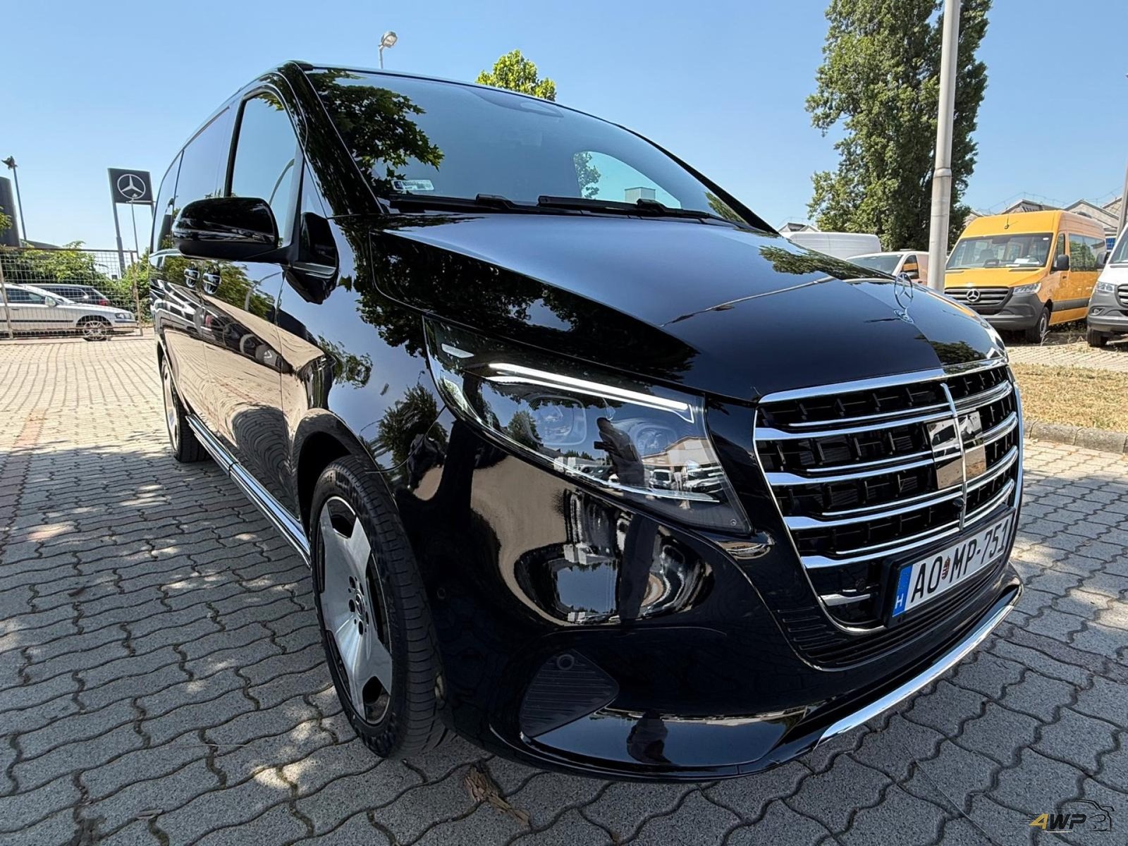 MERCEDES-BENZ V-OSZTÁLY V 300 BlueTec d Exclusive E (Automata) 4x4 (7 személyes )