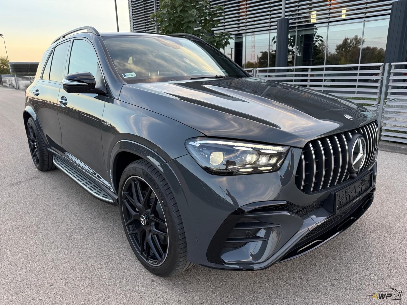 MERCEDES-AMG GLE 53