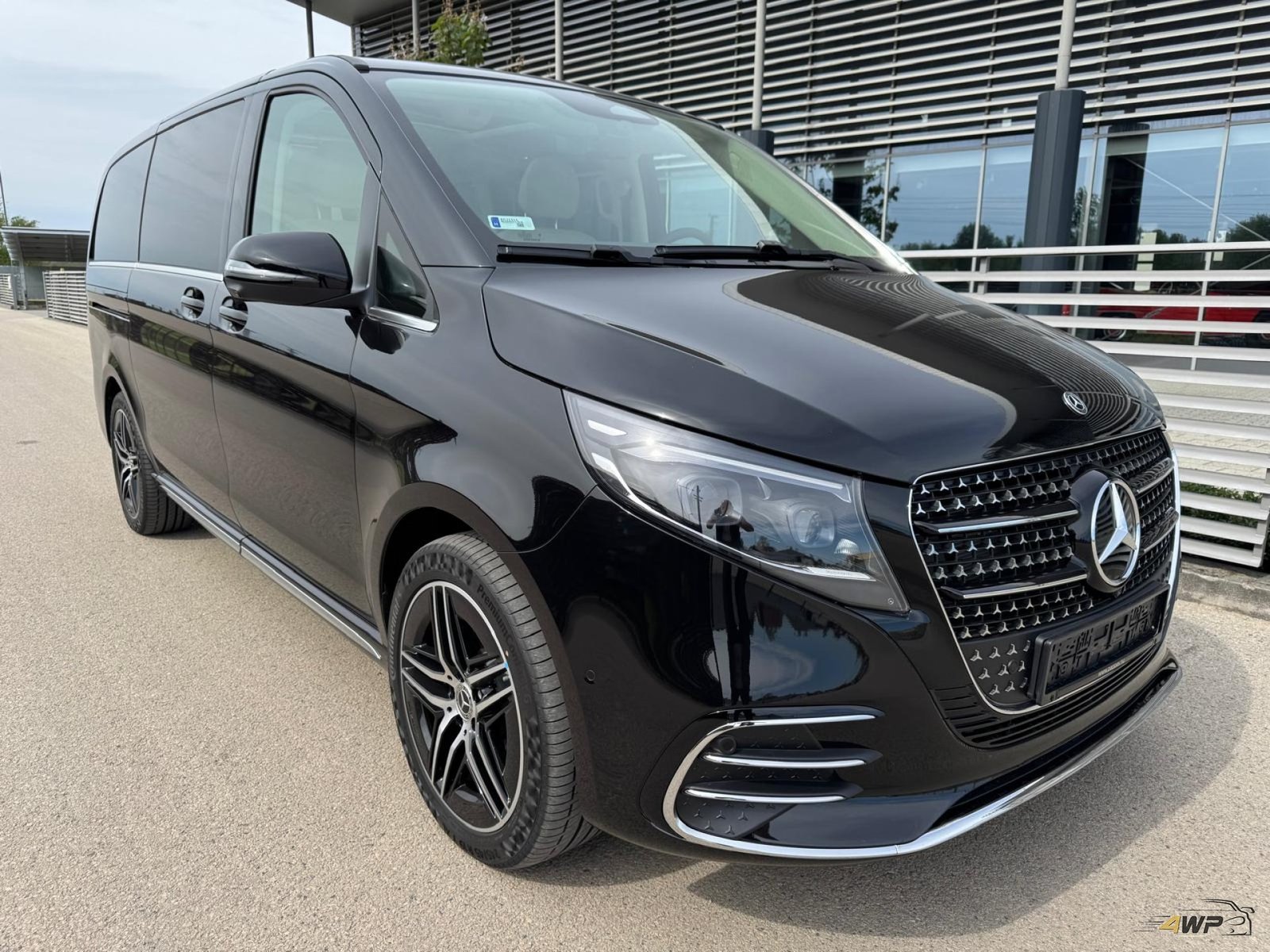 MERCEDES-BENZ V-OSZTÁLY V 300 BlueTec d Exclusive E (Automata) 4x4 (7 személyes )