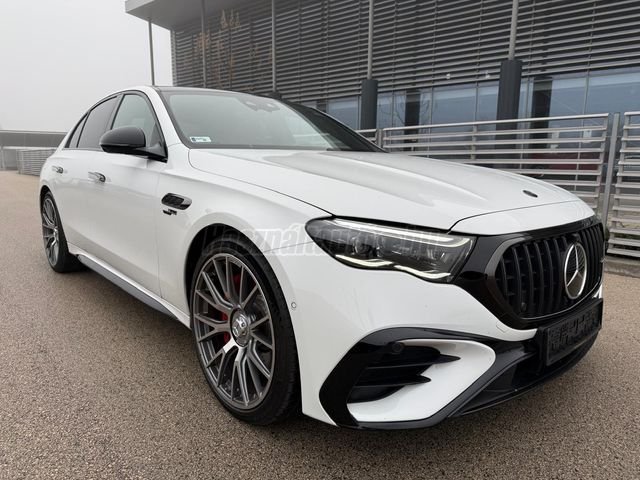 Mercedes MERCEDES-AMG E 53 4MATIC+ 9G-TRONIC Plug-in hybrid drive